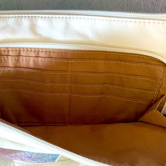 🤍BUENO🤍Leather crossbody white bag. Like new condition! - Picture 11 of 16